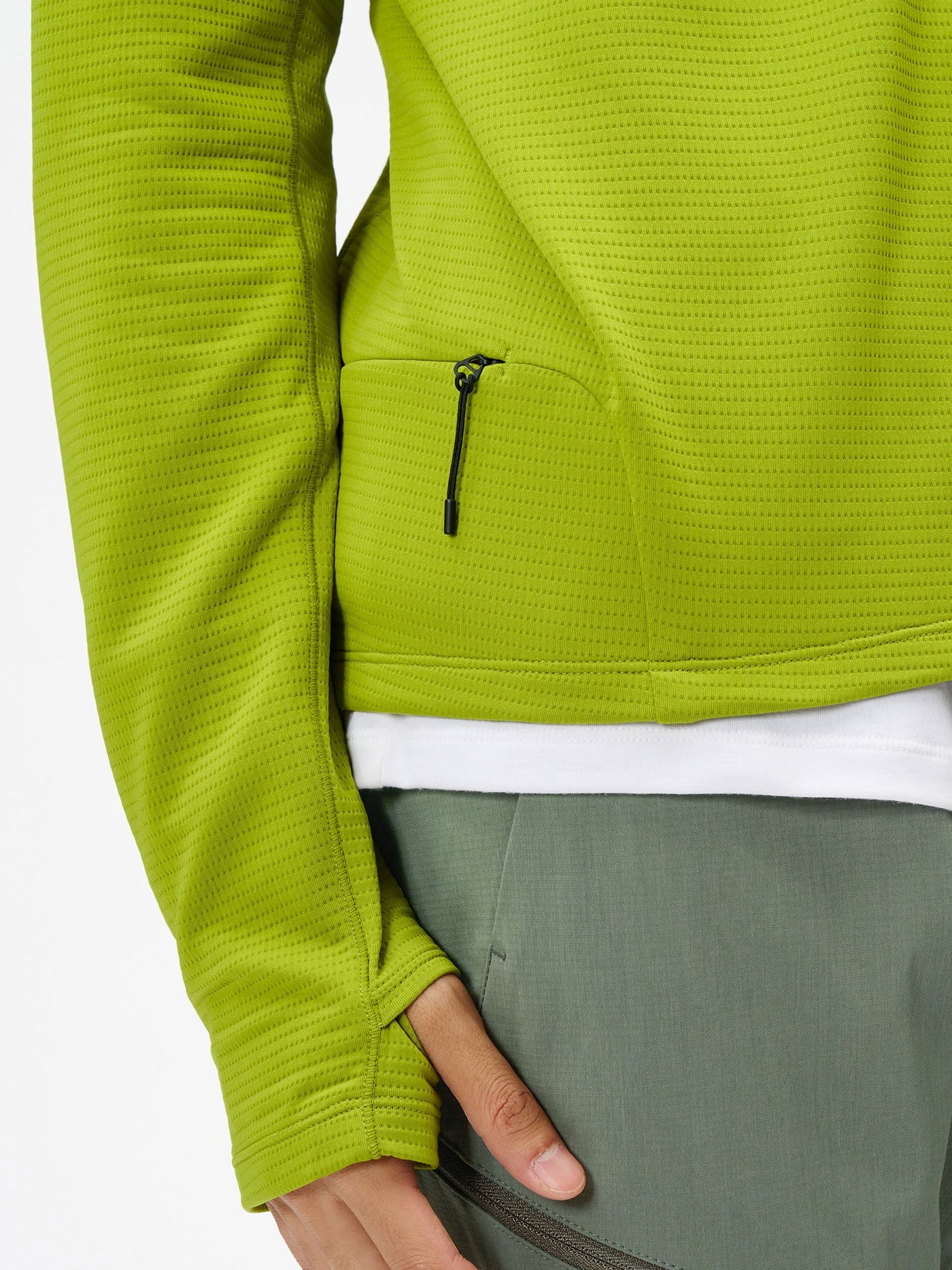 Model: Height 183cm / 6'0" | Wearing: YELLOW BERYL / 3