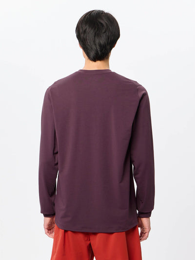 Model: Height 186cm | Wearing: MAUVE WINE / 3