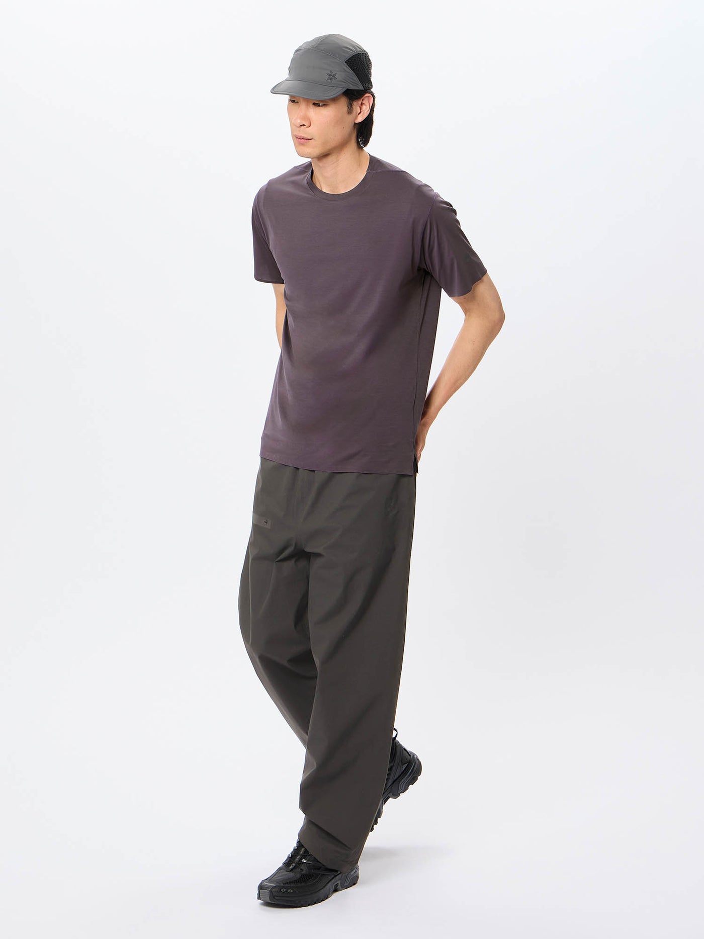 Model: Height 186cm | Wearing: MIDNIGHT PLUM / 3