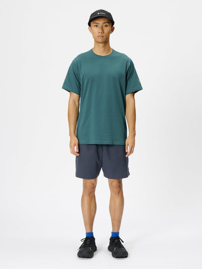 Model: Height 183cm / 6'0" | Wearing: MOSS AGATE / 3