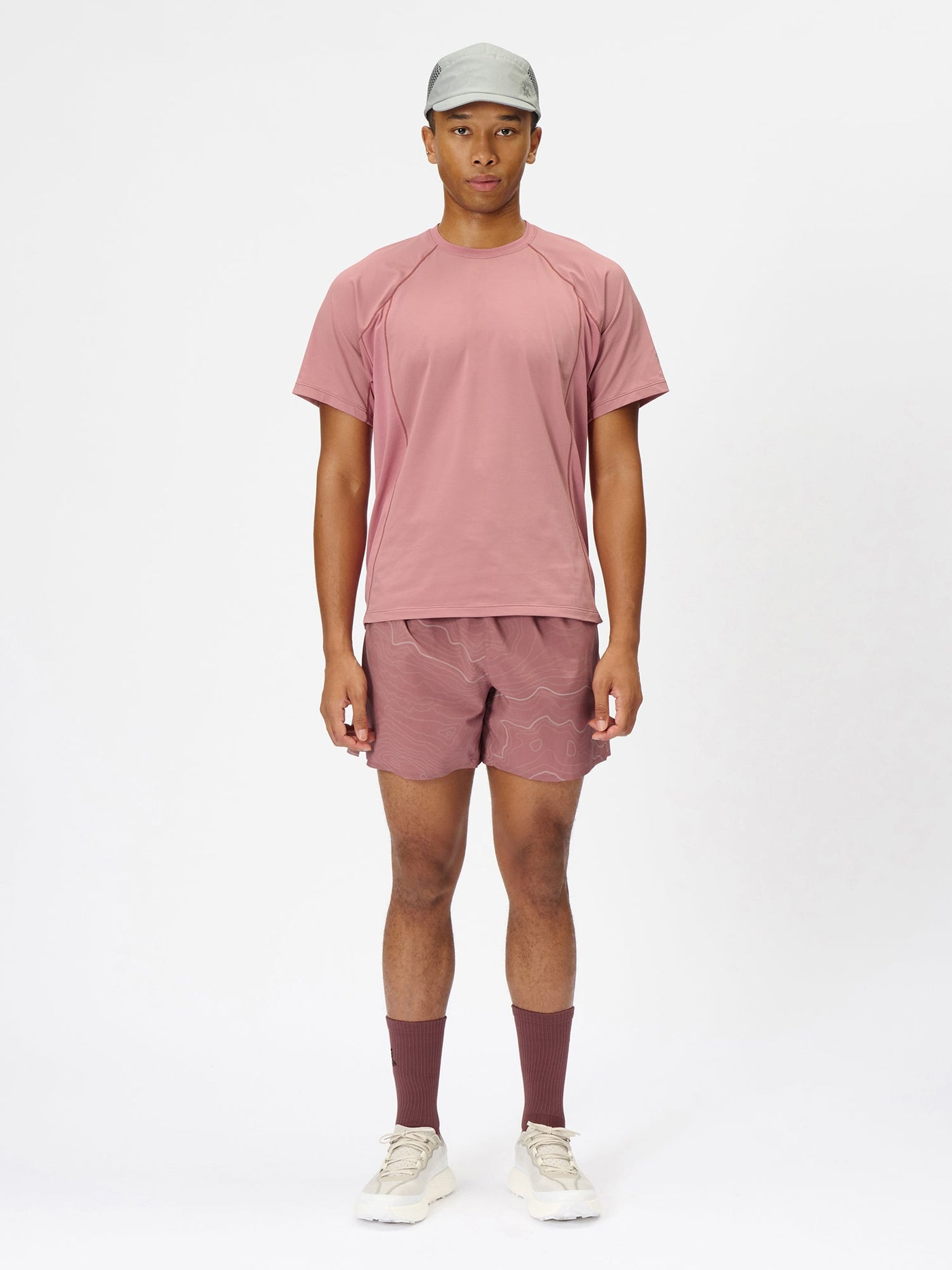 Model: Height 184cm / 6'0" | Wearing: PINK FLUORITE / 3