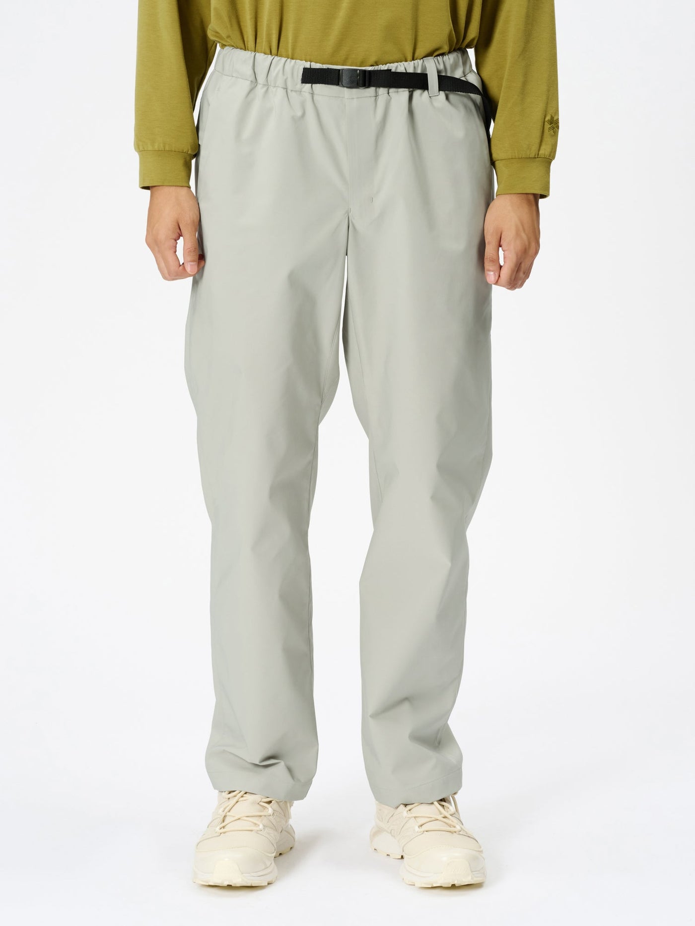 Model: Height 183cm / 6'0" | Wearing: GRAY HAZE / 3