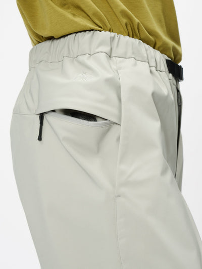 Model: Height 183cm / 6'0" | Wearing: GRAY HAZE / 3