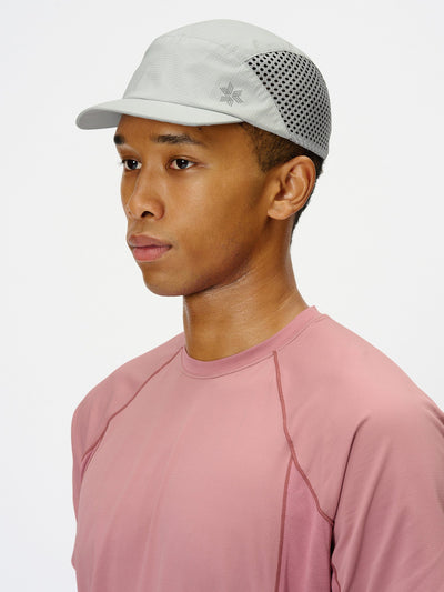 Model: Height 184cm / 6'0" | Wearing: SILVER / F