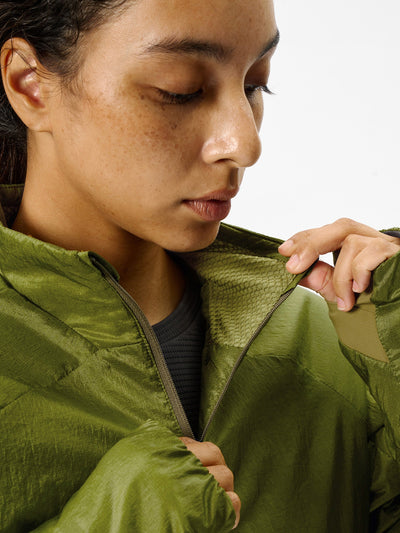 Model: Height 166cm / 5'4" | Wearing: IVY GREEN / 3