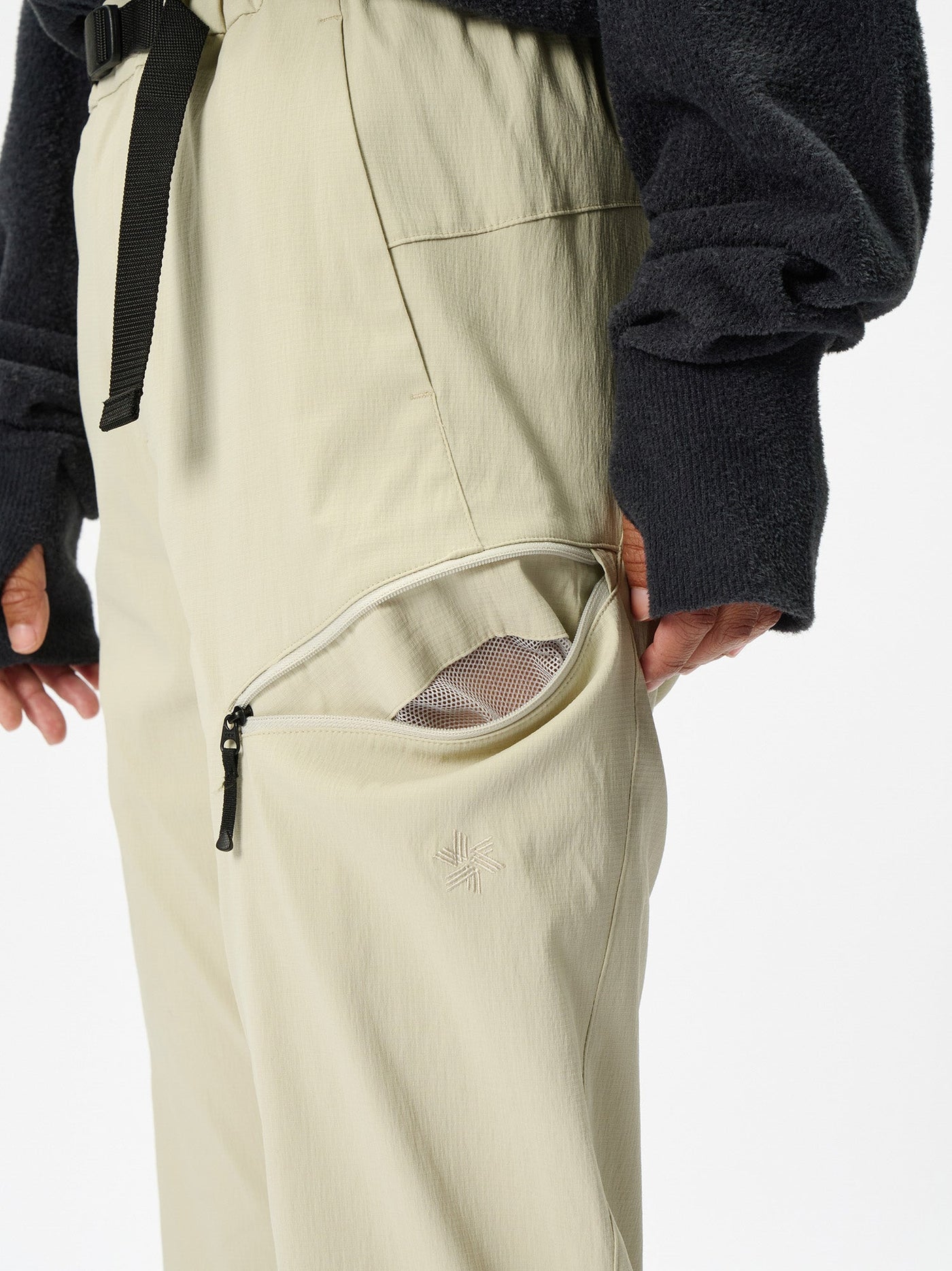 Model: Height 166cm / 5'4" | Wearing: LIGHT BEIGE / 3