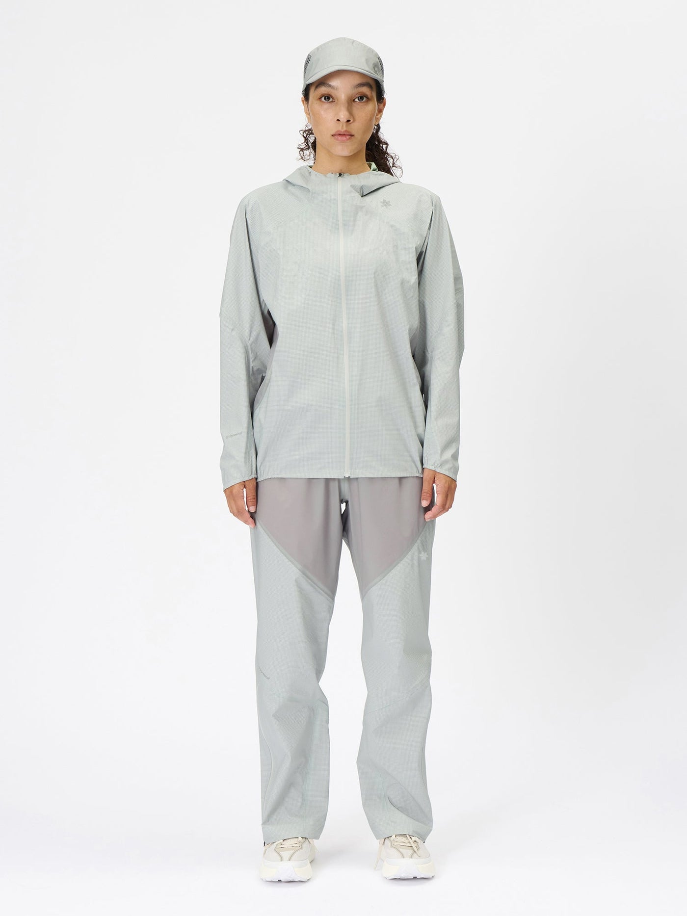 Model: Height 166cm / 5'4" | Wearing: SILVER / 3