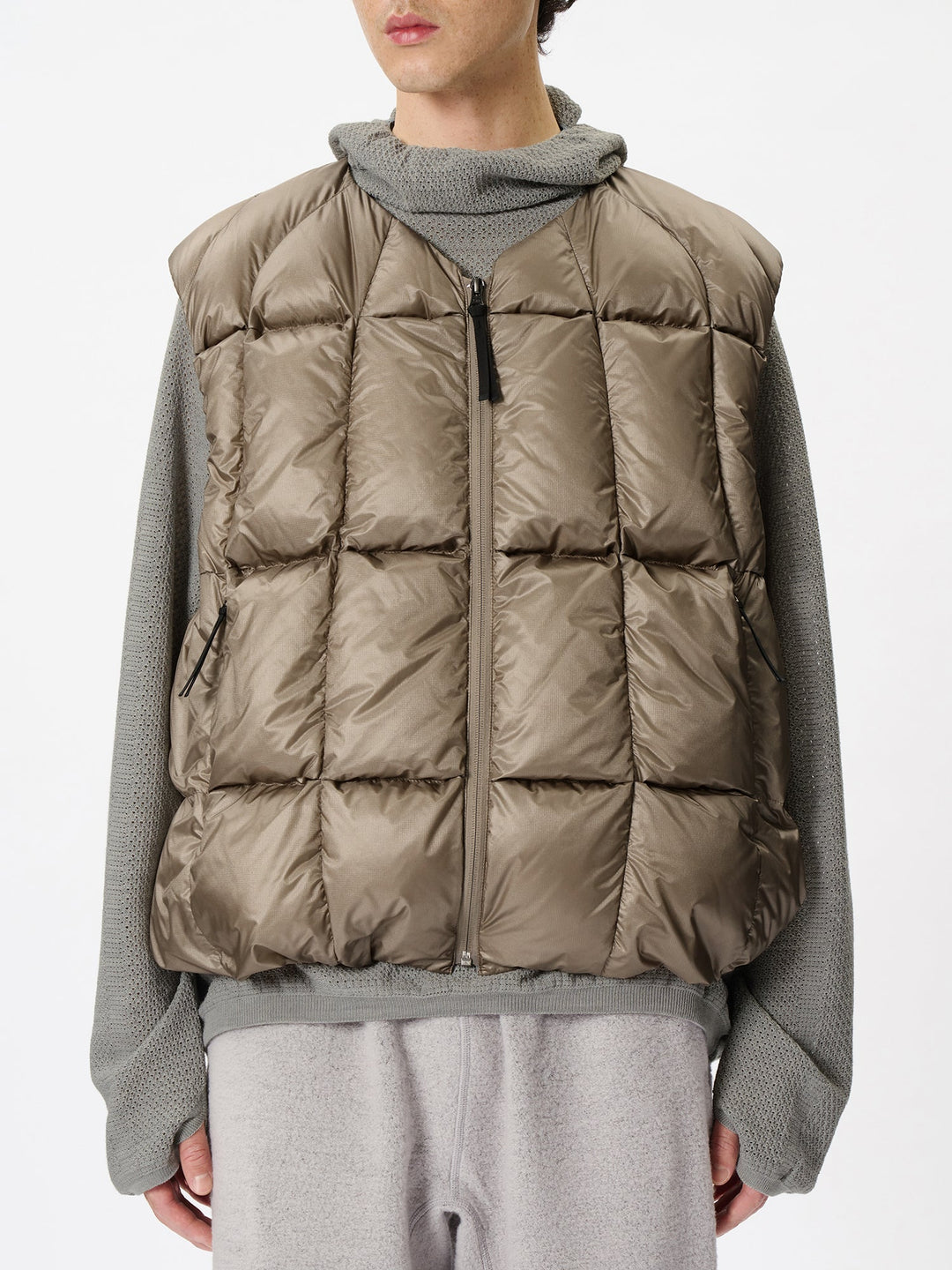 Goldwin 0 Three-Dimensional Down Light Vest – Goldwin Europe