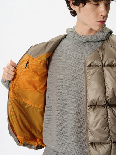 Model: Height 183cm / 6'0" | Wearing: DUNE / 4