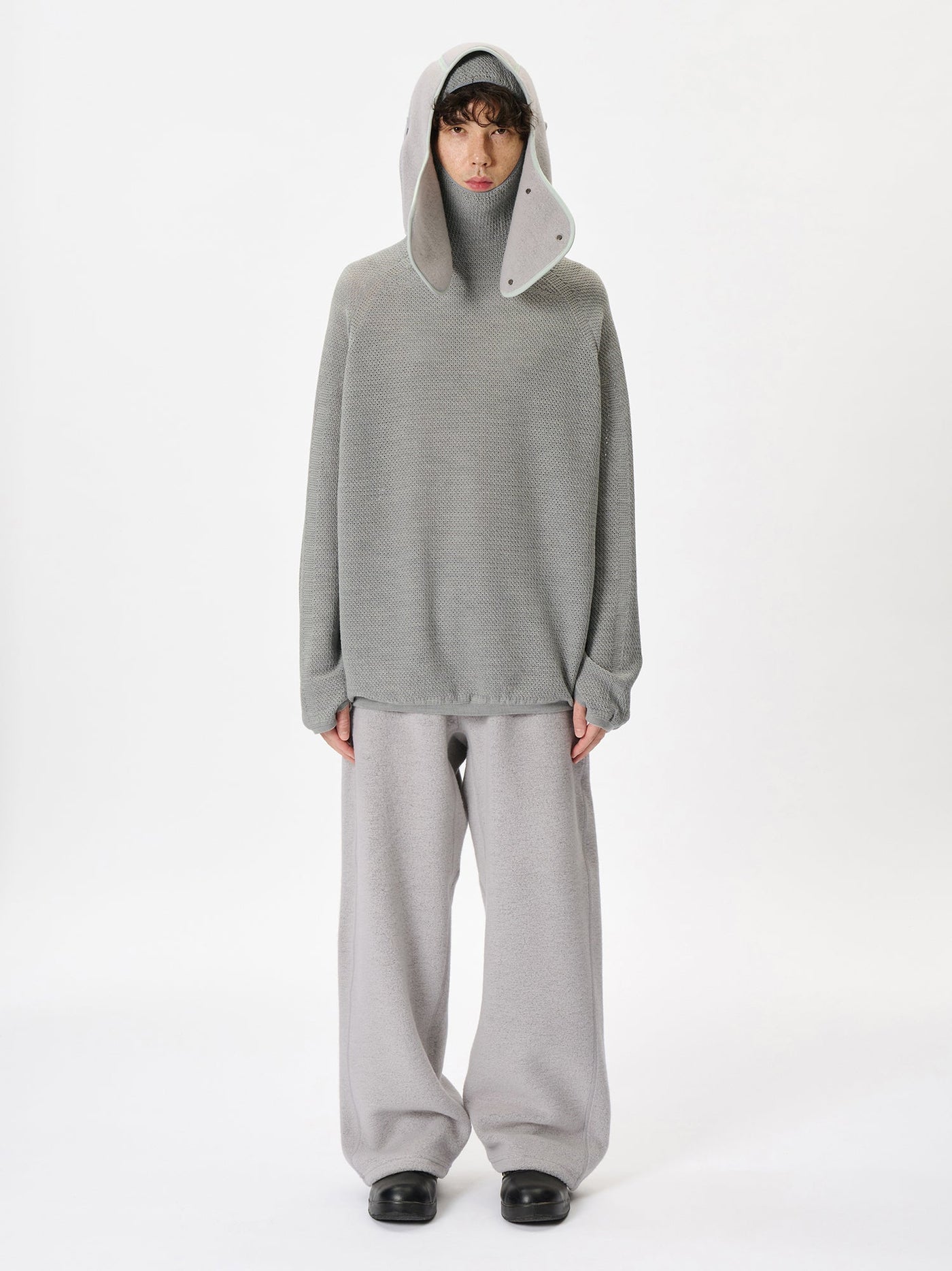 Model: Height 183cm / 6'0" | Wearing: ZINC GRAY / 4