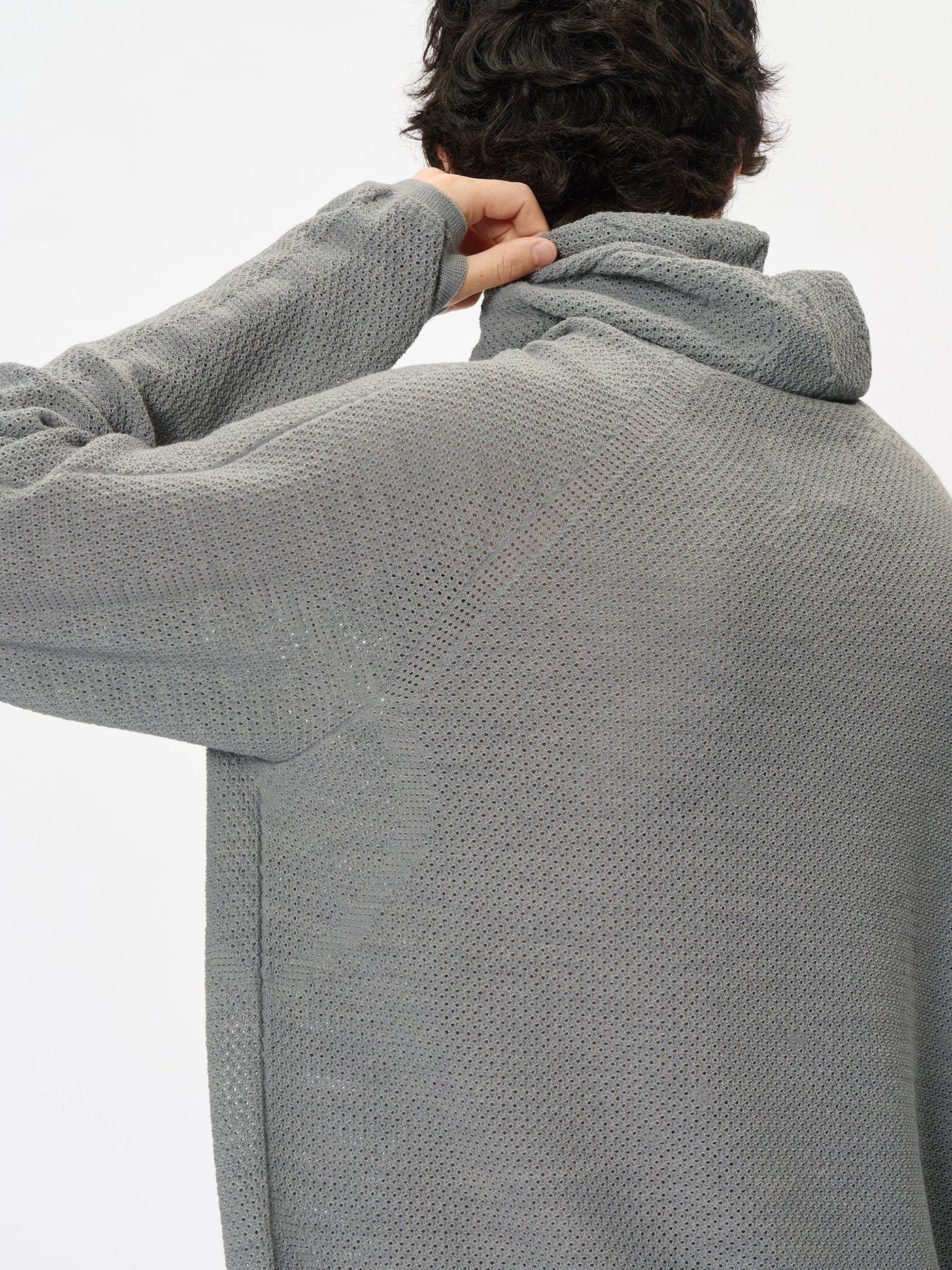 Model: Height 183cm / 6'0" | Wearing: ZINC GRAY / 4