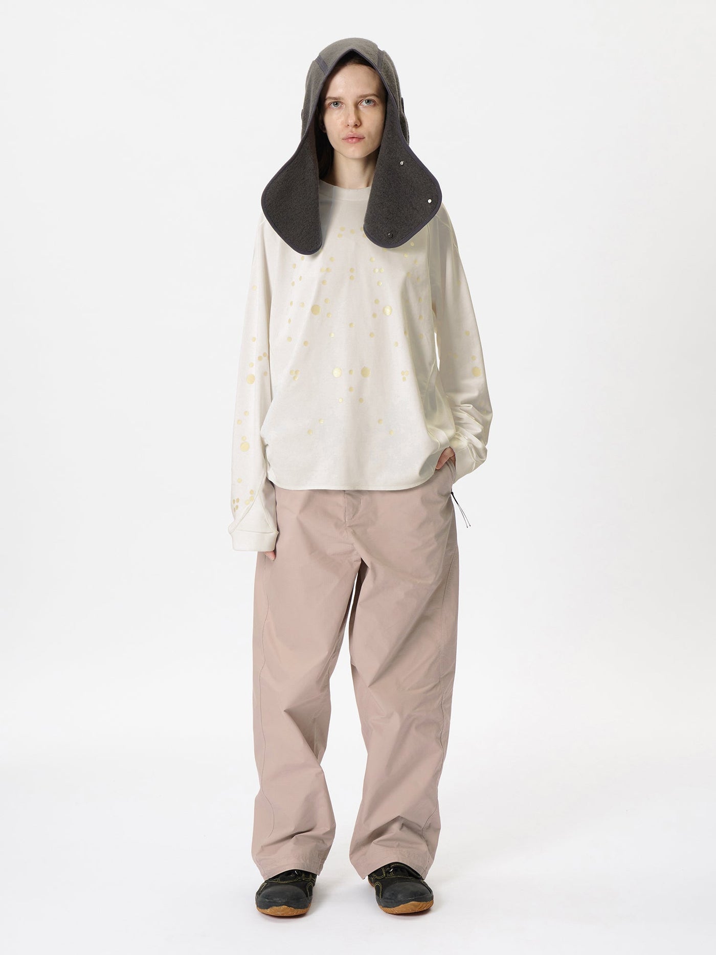 Model: Height 172cm / 5'6" | Wearing: WHITE / 2