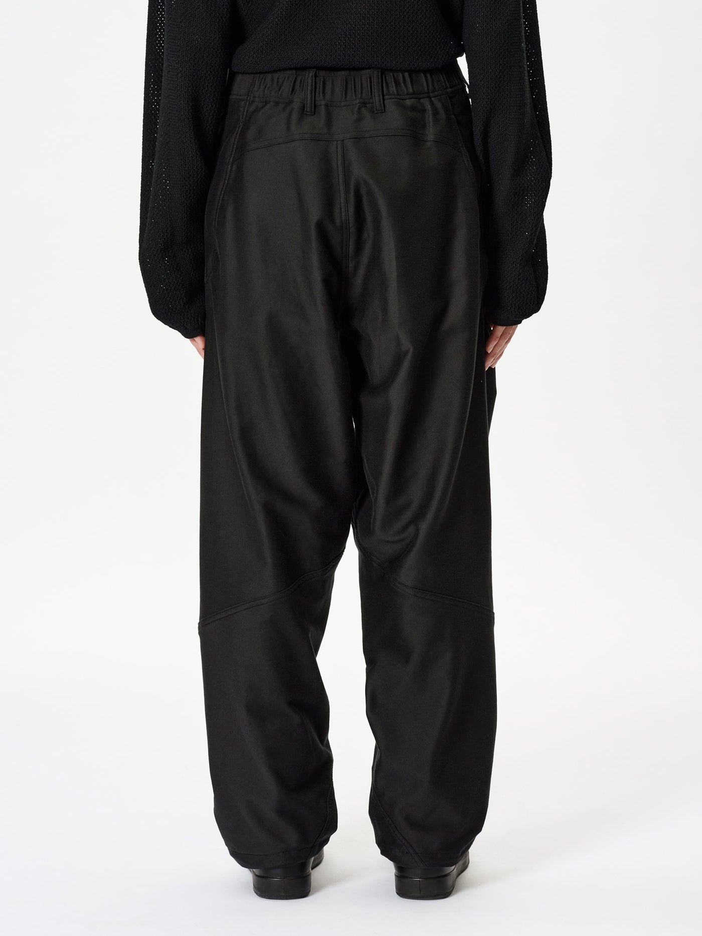 Model: Height 183cm / 6'0" | Wearing: BIOTITE / 4