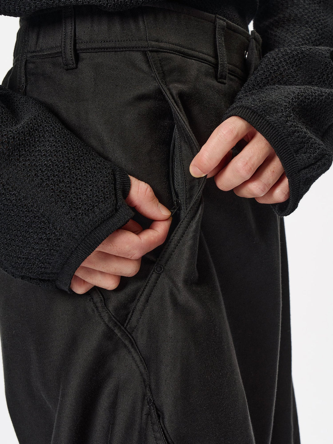 Goldwin 0 Cotton Silk Blend Helicoid Wide Pants – Goldwin Europe