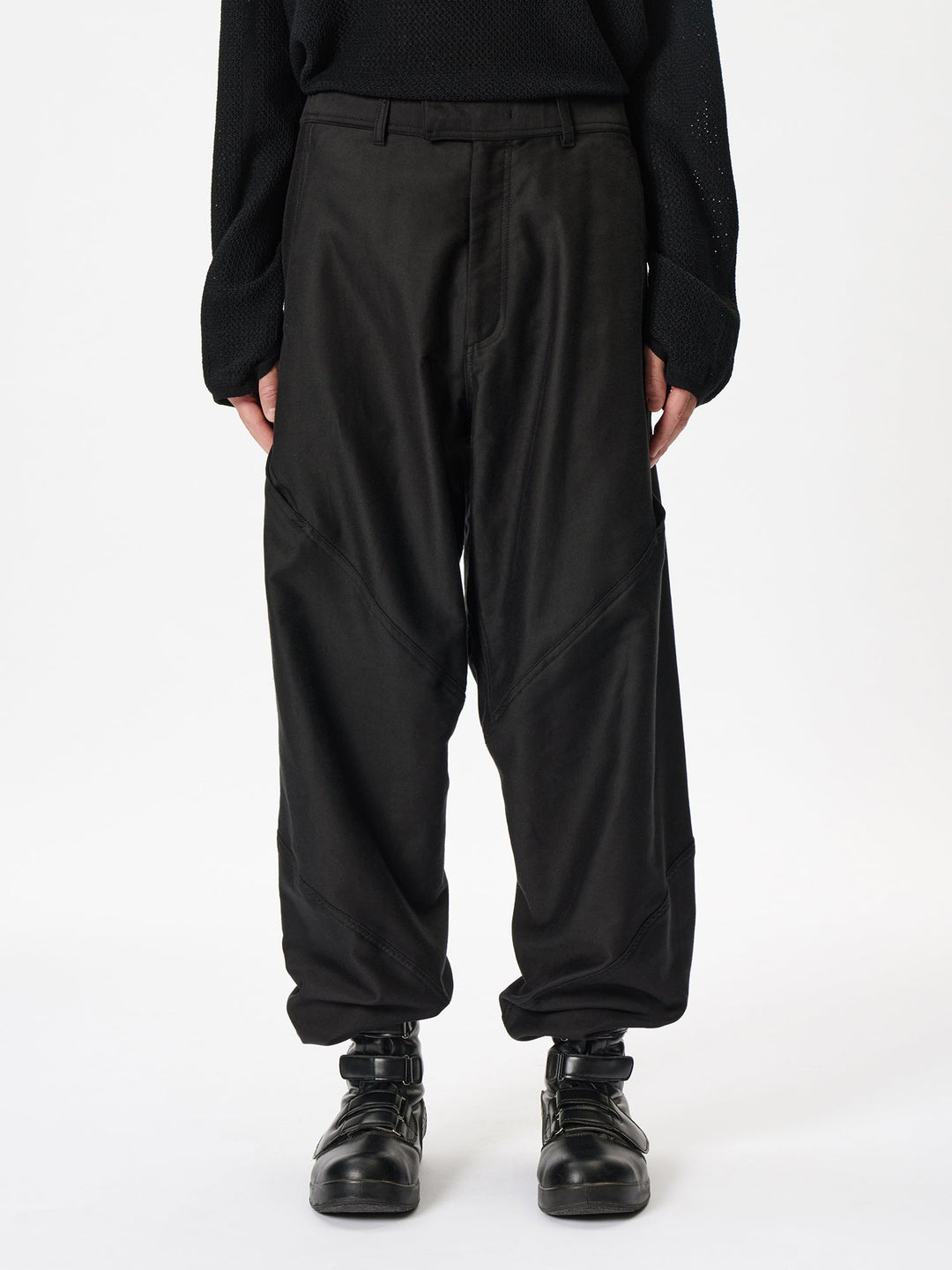 Goldwin 0 Cotton Silk Blend Helicoid Wide Pants – Goldwin Europe