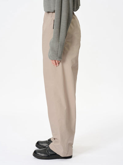 Model: Height 183cm / 6'0" | Wearing: GRAYISH BEIGE / 4